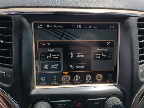 Used 2017 Jeep Grand Cherokee Limited AWD/4WD image 26
