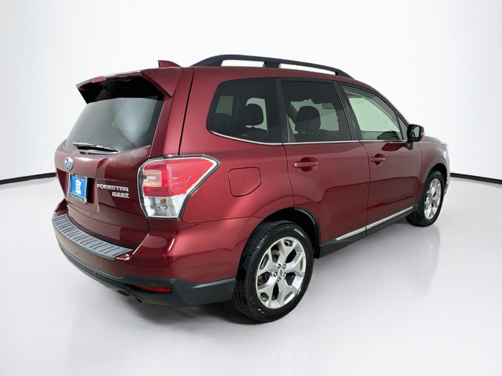 Used 2017 Subaru Forester 2.5i Touring AWD/4WD image 7