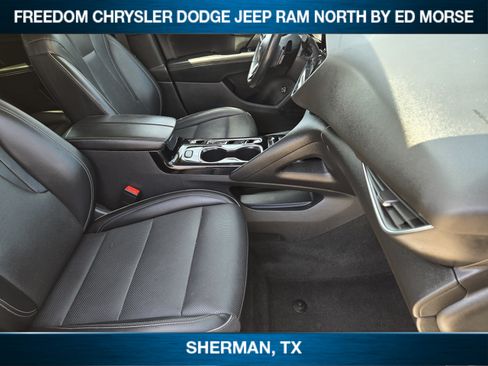 Used 2023 Buick Envision Essence FWD image 9