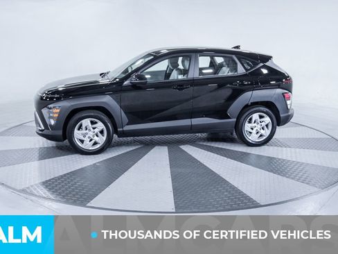 Used 2025 Hyundai Kona SE image 4
