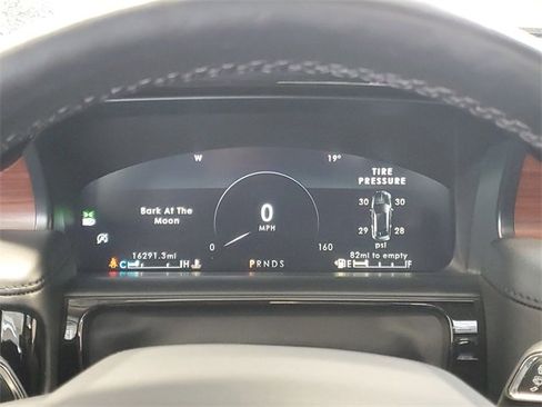 Certified 2022 Lincoln Nautilus Reserve w/ Equipment Group 201A image 19