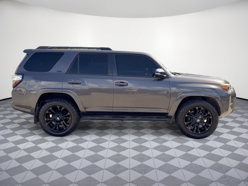 Used 2018 Toyota 4Runner SR5 Premium RWD image 8