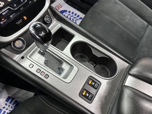 Used 2020 Nissan Murano SV AWD/4WD image 18