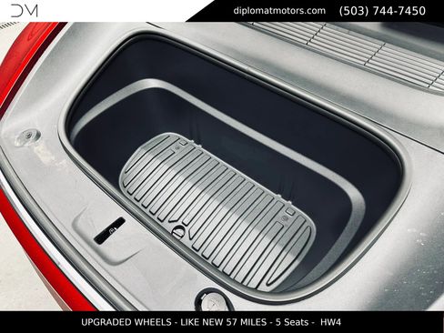 Used 2026 Tesla Model Y AWD image 43