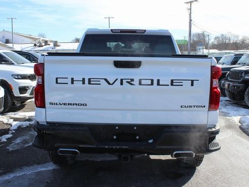 Used 2023 Chevrolet Silverado 1500 Custom Trail Boss image 24