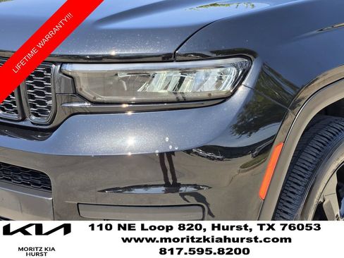 Used 2025 Jeep Grand Cherokee L Laredo RWD image 17