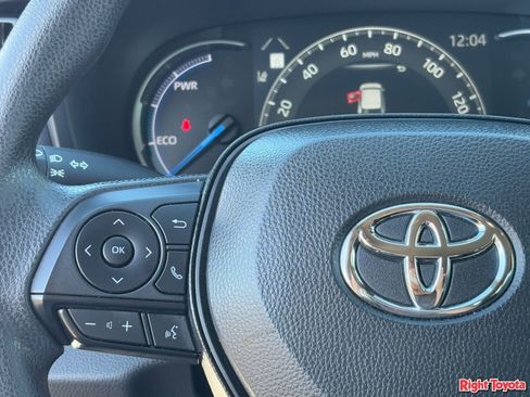 Certified 2025 Toyota RAV4 LE AWD/4WD image 22