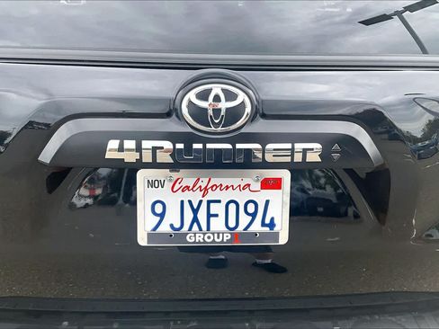 Used 2023 Toyota 4Runner TRD Off-Road Premium w/ Moonroof Package AWD/4WD image 9