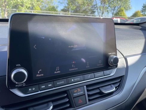 Used 2023 Nissan Altima 2.5 SR FWD image 38