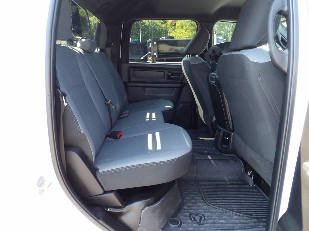 Used 2024 RAM 5500 4x4 Crew Cab image 35