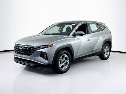 Used 2024 Hyundai Tucson SE AWD/4WD image 1