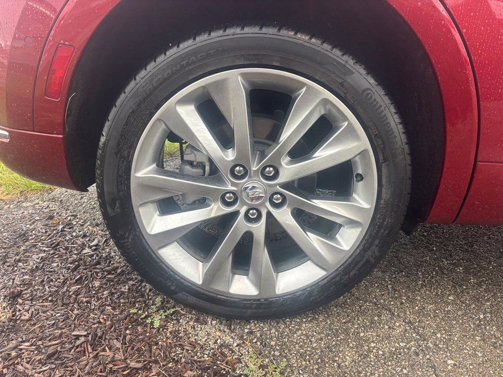 Used 2023 Buick Envision Avenir AWD/4WD image 18