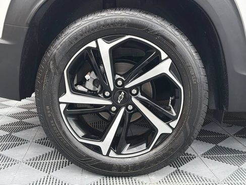 Used 2023 Chevrolet TrailBlazer RS w/ Sun and Liftgate Package FWD image 20