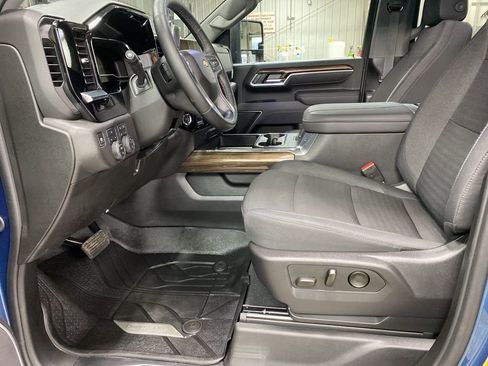 Used 2025 Chevrolet Silverado 3500 LT w/ All Star Edition image 27