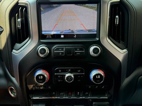 Used 2019 GMC Sierra 1500 SLT AWD/4WD image 15