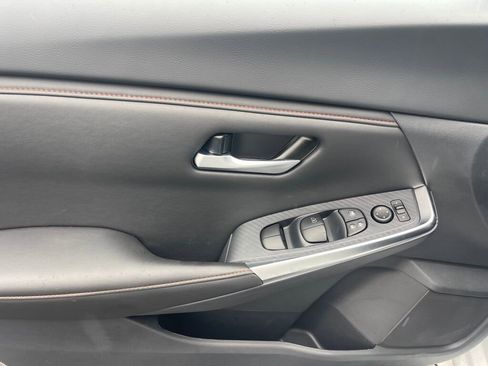 New 2025 Nissan Sentra SR image 7