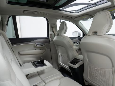 Certified 2023 Volvo XC90 B6 Plus w/ Protection Package Premier image 23