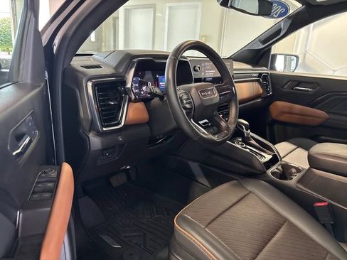 Used 2024 GMC Canyon AT4 w/ AT4 Premium Package AWD/4WD image 7