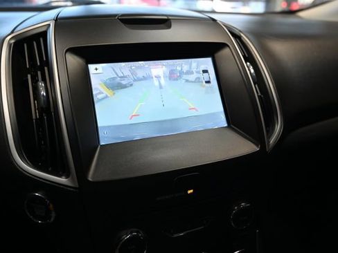 Used 2018 Ford Edge SEL w/ Equipment Group 201A image 17