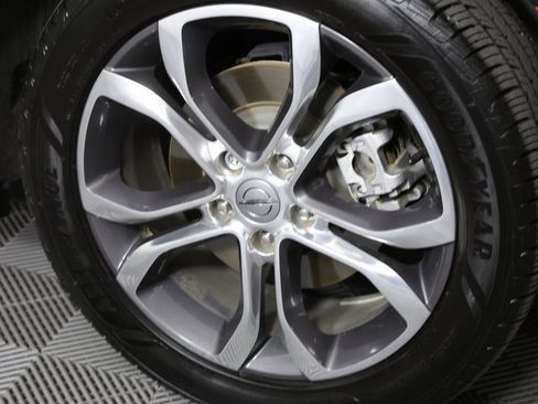 Used 2022 Chrysler Pacifica Pinnacle image 7