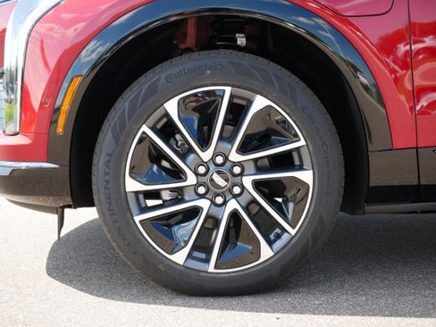 Used 2025 Cadillac Optiq Sport 1 w/ LPO, Floor Liner Package image 13