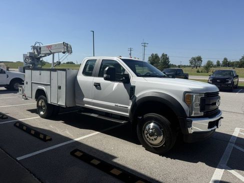 Used 2017 Ford F450 XL w/ Power Equipment Group AWD/4WD image 4