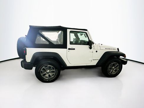 Used 2016 Jeep Wrangler Rubicon w/ Power Convenience Group image 10