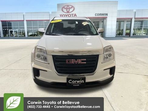 Used 2017 GMC Terrain SLE image 8