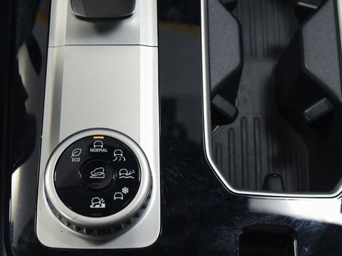 Used 2025 Mitsubishi Outlander SEL AWD/4WD image 36