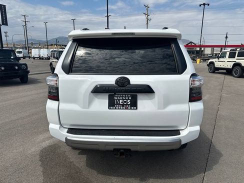 Used 2021 Toyota 4Runner TRD Off-Road Premium w/ Moonroof Package AWD/4WD image 8