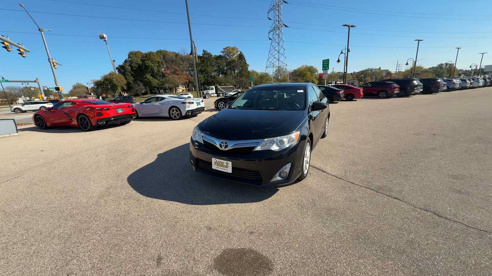 Used 2013 Toyota Camry XLE FWD image 3