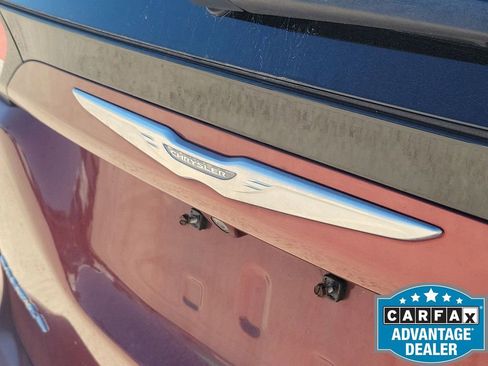 Used 2017 Chrysler Pacifica LX image 39