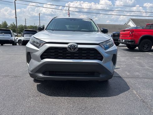 Used 2021 Toyota RAV4 LE w/ Carpet Mat Package (TMS) FWD image 6
