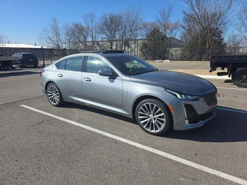 Used 2023 Cadillac CT5 Premium Luxury image 2