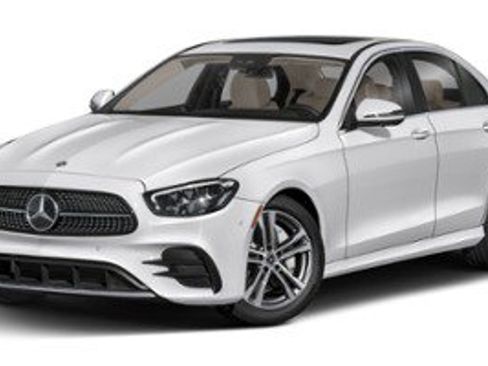 Used 2022 Mercedes-Benz E 350 4MATIC Sedan image 1
