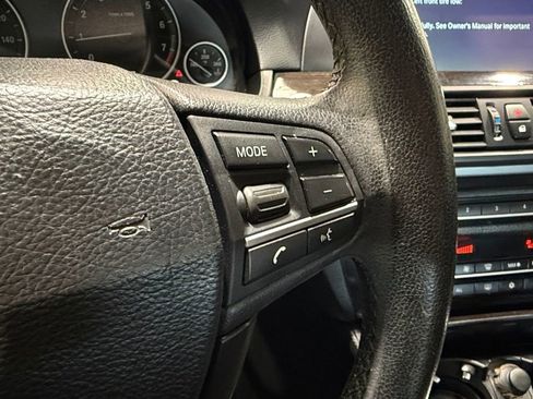 Used 2011 BMW 528i Sedan RWD image 25