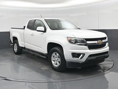 Used 2018 Chevrolet Colorado W/T w/ WT Convenience Package RWD image 1