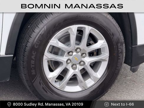 Used 2022 Chevrolet Traverse LS image 7