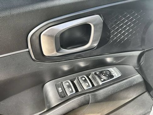 Used 2024 Kia Sorento S AWD/4WD image 22