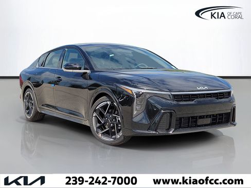 New 2026 Kia K4 GT-Line image 1