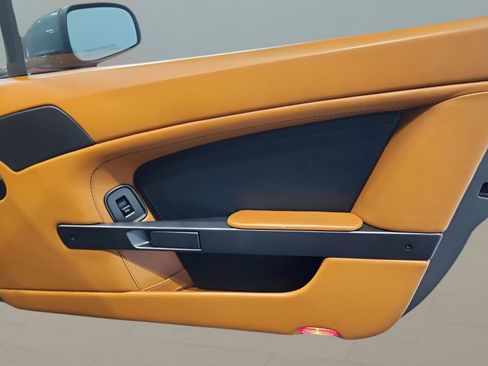 Used 2008 Aston Martin V8 Vantage Roadster image 17