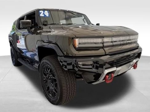 Used 2024 GMC Hummer EV 2X w/ LPO, Illumination Package AWD/4WD image 10