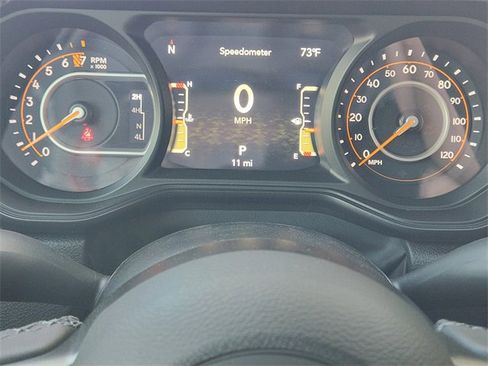 New 2025 Jeep Gladiator Sport image 11