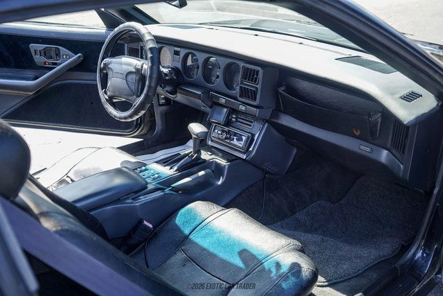Used 1992 Pontiac Firebird Formula RWD image 21