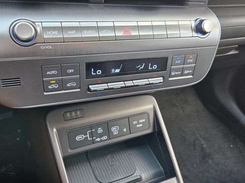 New 2026 Hyundai Kona Limited FWD image 9