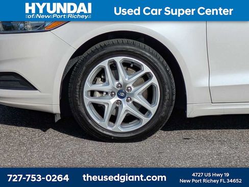 Used 2014 Ford Fusion SE FWD image 10
