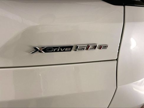 Used 2025 BMW X5 xDrive50e AWD/4WD image 30