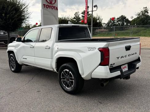 Certified 2024 Toyota Tacoma TRD Sport AWD/4WD image 6