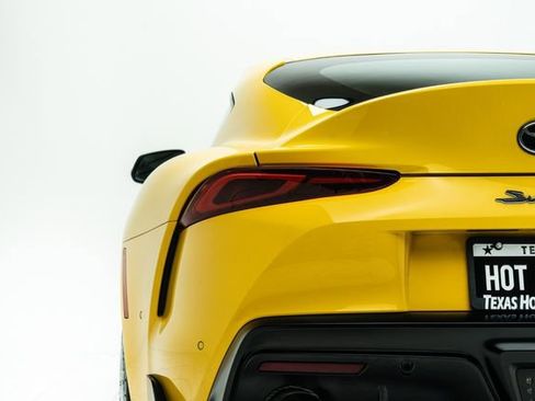 Used 2021 Toyota Supra Premium w/ Driver Assist Package image 17