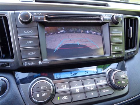 Used 2015 Toyota RAV4 Limited w/ Technology Package AWD/4WD image 9
